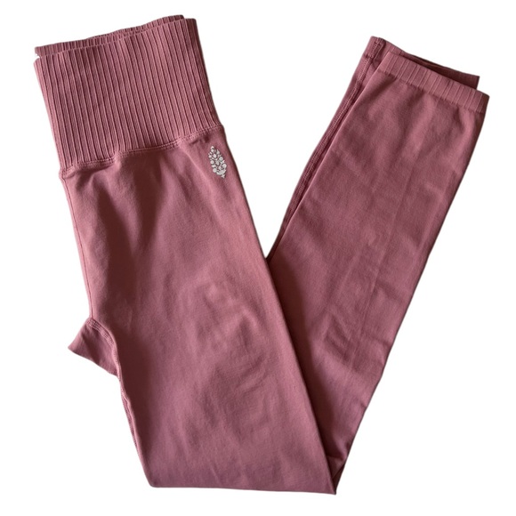 FP Movement High Rise 7/8 Good Karma Leggings | M/L - Picture 6 of 11